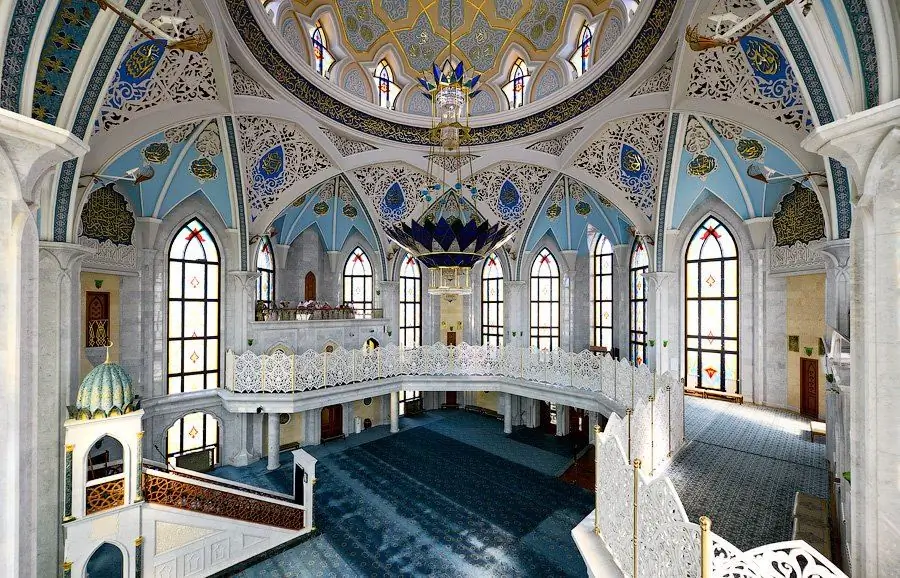 Dekorasi interior masjid Kul Sharif