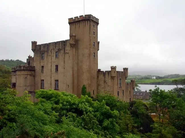 Grad Dunvegan, otok Skye, Škotska